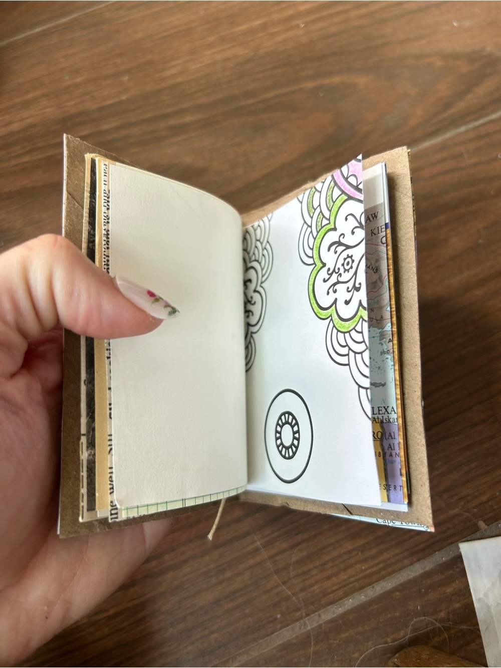 Mini junk journal - Picture 3 of 4